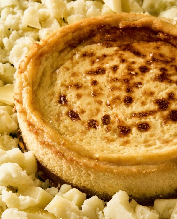 Tarta de queso azul con roquefort y toque ahumado de idiazábal